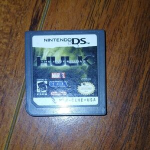 Nintendo DS The Incredible Hulk Game - Black and Green